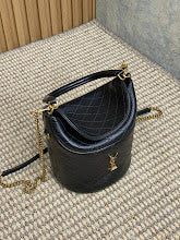 Chic Designer Crossbody Purse - Premium Luxury Women's Style - NM3366