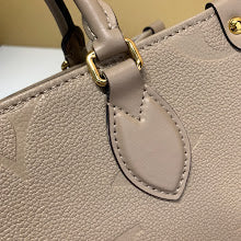 Chic Women's Satchel Handbag - Luxury Premium Designer Style - NM4947