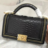  mid purse view 9