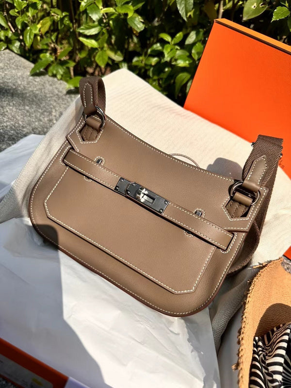 Interior view of modernist premium bag