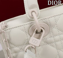 Premium Women's Crossbody Bag - Luxury Designer Fashion Accessory - NM7303
