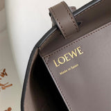 Ziva's Charm handbag – close-up view (29cm*14cm*25cm)