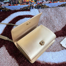 Chic Women's Satchel Handbag - Luxury Premium Designer Style - NM6796