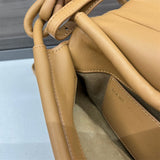 Ziva's Charm handbag – detail view (25cm*8cm*17cm)