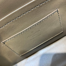 Luxury Designer Shoulder Bag for Women - Premium Fashion Handbag - NM4091