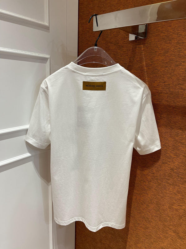 Side profile of Louis Vuitton cotton t-shirt with relaxed-fit cut