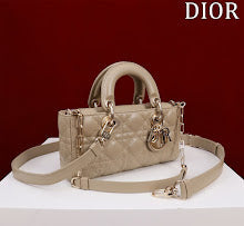 Luxury Signature Top Handle Bag - Elegant Women's Designer Handbag - NM7486