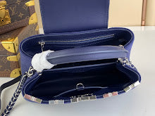 Luxury Signature Top Handle Bag - Elegant Women's Designer Handbag - NM4365