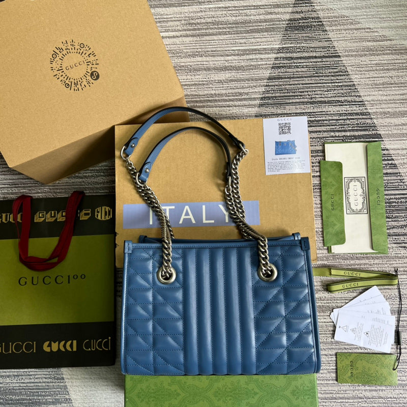 Front view of modern chic women's handbag – women's luxury accessory