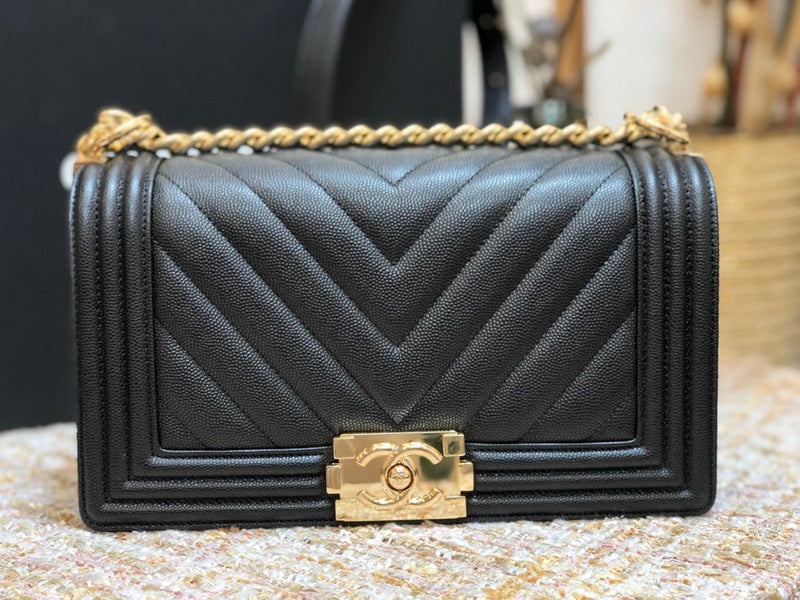  mid purse view 9
