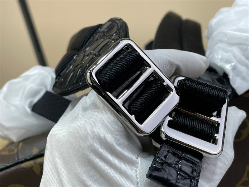  refined everyday bag styled with outfit