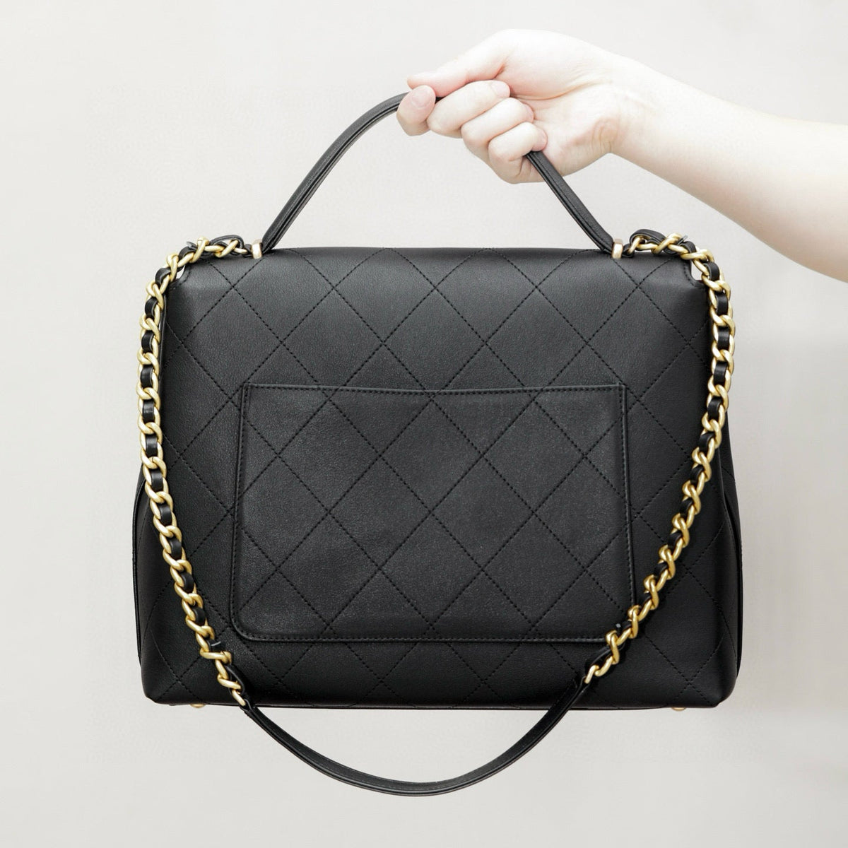 Chanel 25S Large Bag detail shot – authentic designer craftsmanship