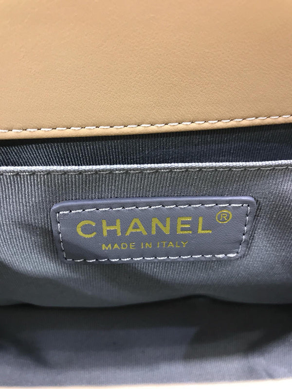  mid purse view 5