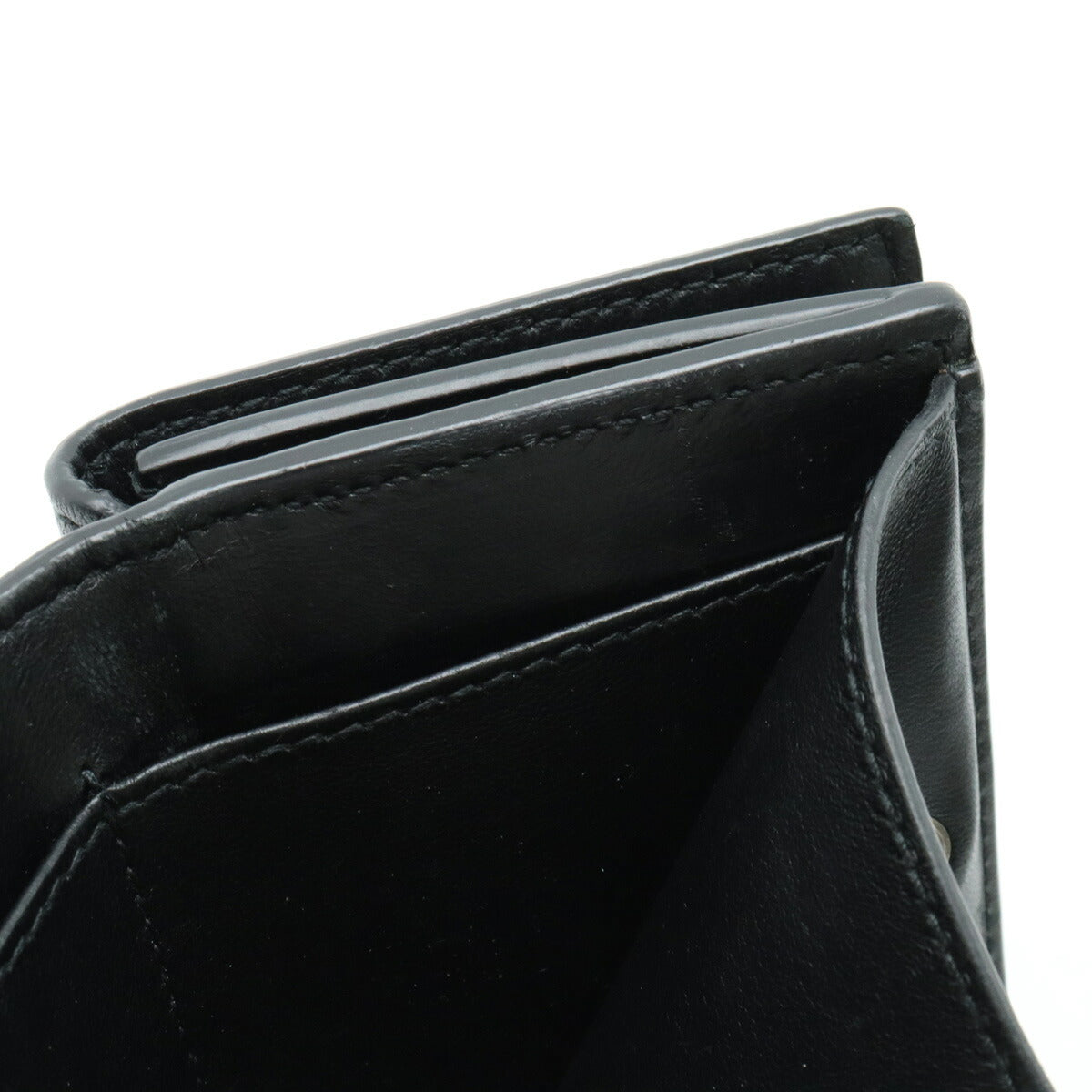 Auremoran elegant leather Luxury Item close-up detail