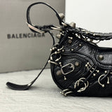 Zivas Charm Everyday Sophistication Statement Handbag (Polished Everyday Piece) – Close-Up Detail