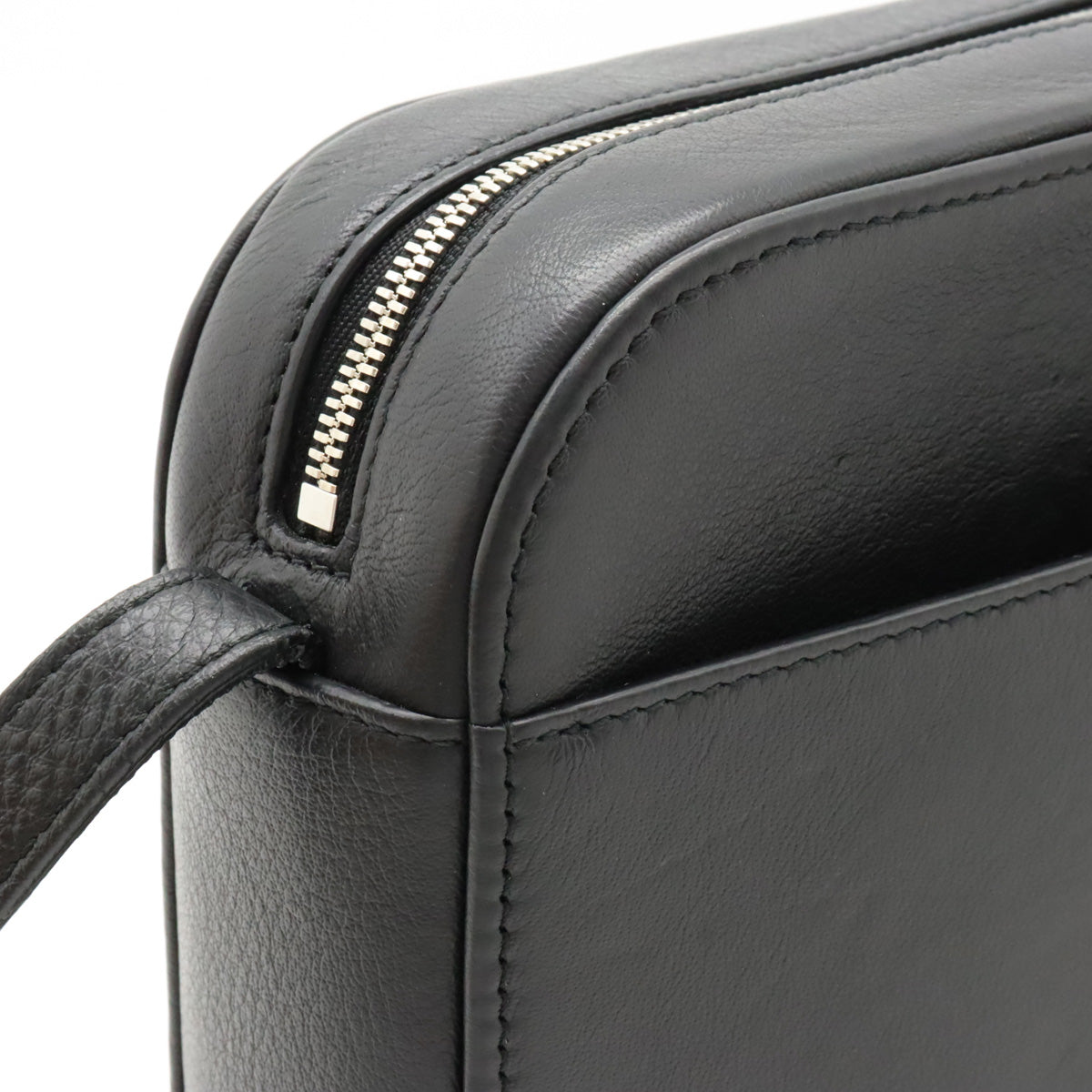 Auremelin elegant leather Luxury Bag angled view