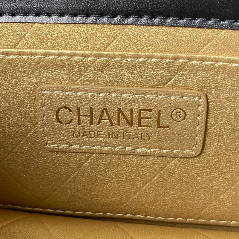  women's handbag, mid design, view 6