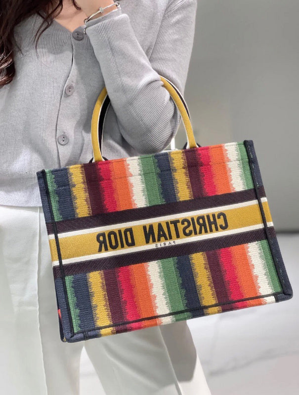 Back view of modern statement women's handbag – women's luxury accessory