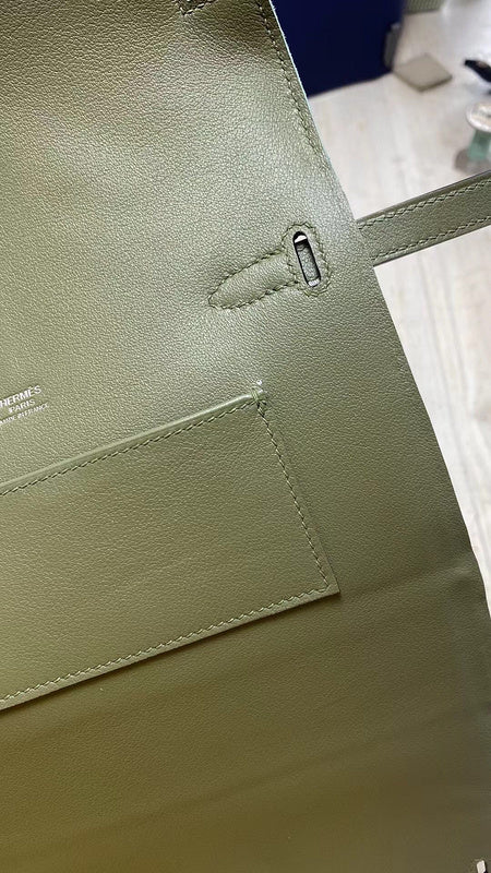 Balanced bag shown from front angle