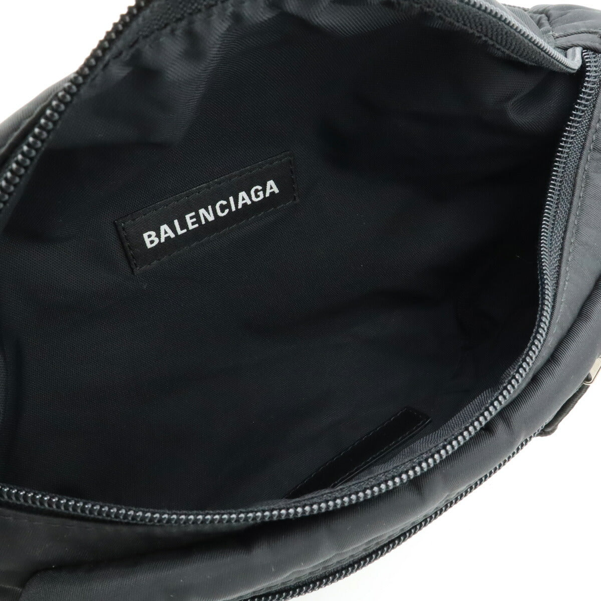 Aurelmbris elegant leather Luxury Bag angled view