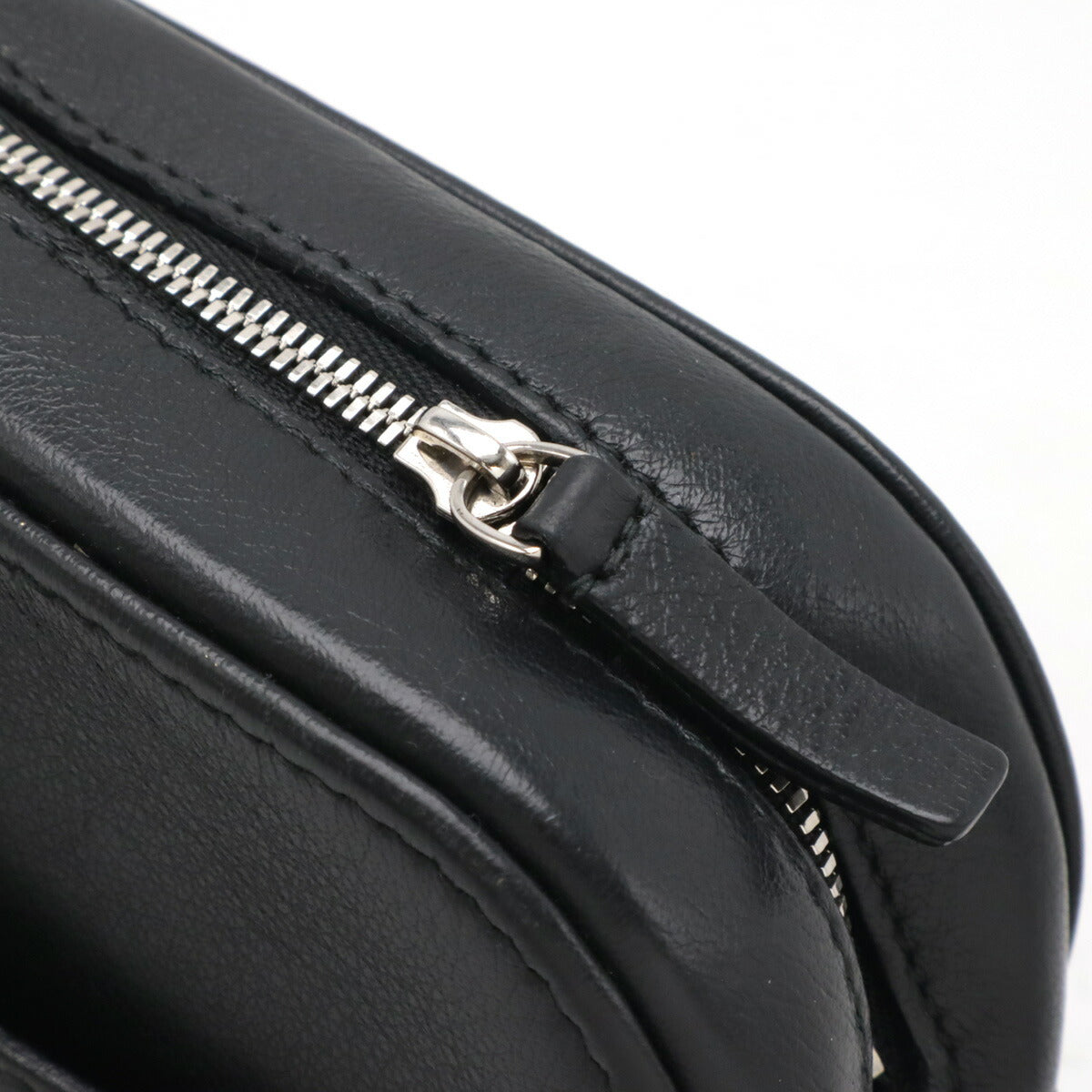 Crisombre elegant leather Luxury Bag interior detail