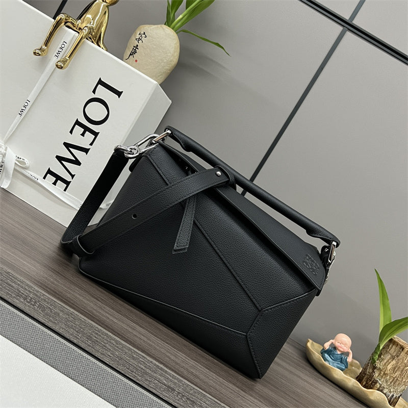 Ziva's Charm handbag – angled view (18cm*12.5cm*8cm)