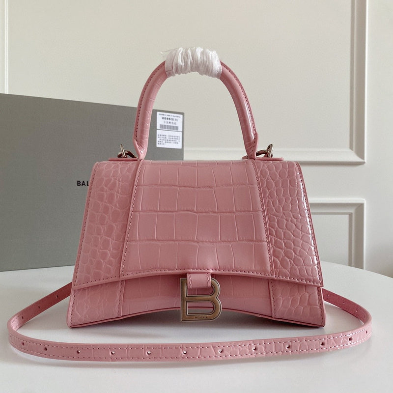 Zivas Charm Sleek Silhouette Premium Handbag (Designer-Inspired Craftsmanship) – Angled View
