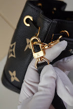 Luxury Mini Crossbody Bag - Women's Premium Designer Fashion - NM4679