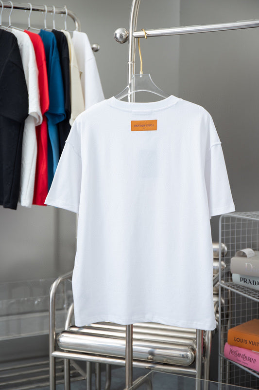 Side profile of Louis Vuitton cotton t-shirt with relaxed-fit cut