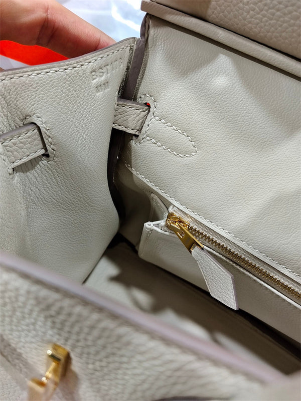  Smart shoulder bag carried on shoulder 10