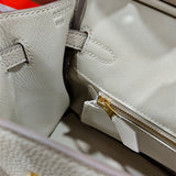  Smart shoulder bag carried on shoulder 10