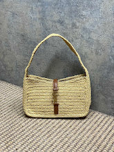 Chic Women's Designer Tote - Luxury Premium Handbag Style - NM3142