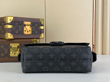 Chic Women's Designer Tote - Luxury Premium Handbag Style - NM4476