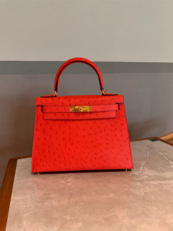Side view of fluid structured handbag