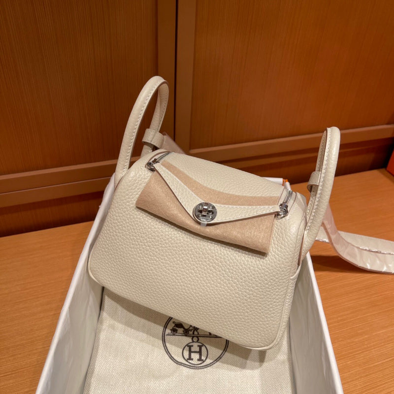Poised bag women's premium everyday handbag