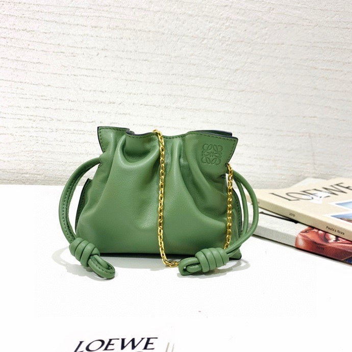 Ziva's Charm handbag – detail view (16cm*13cm*5cm)