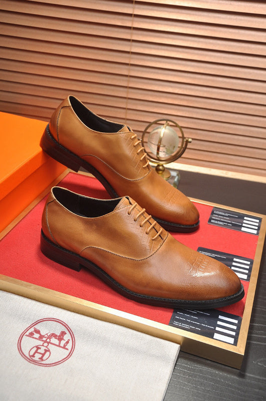 Hermes shoes Style 067 - top view showing design