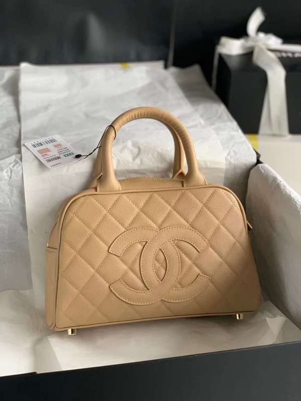 Zivas Charm Effortless Elegance Everyday Handbag (Statement-Ready Design) – Styled Look