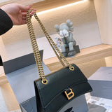 Ziva's Charm handbag – front view (one versatile size)