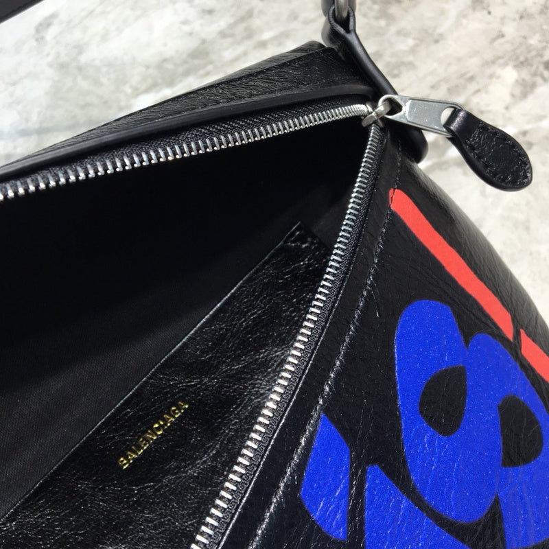 Classic Vegan Leather Handbag - Modern Structured Build | Women's Everyday Carry Handbag #718 - texture close-up (image 9) of designer-inspired handbag