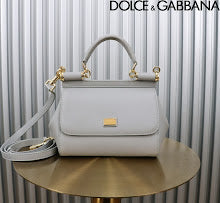Luxury Iconic Crossbody Bag - Women's Elegant Designer Fashion - NM6988