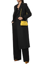Luxury Signature Top Handle Bag - Elegant Women's Designer Handbag - NM7223
