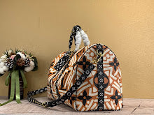 Luxury Iconic Crossbody Bag - Women's Elegant Designer Fashion - NM4452