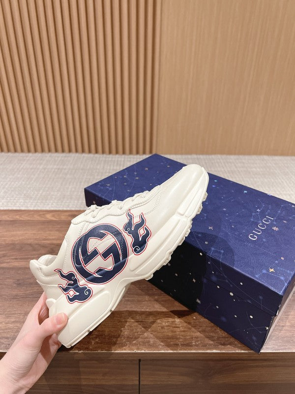 Gucci Luxury sneakers in clean off-white padded collar comfort front view