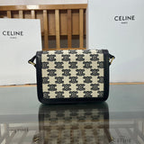 Handle and strap detail of statement refined women's handbag – women's designer-style accessory