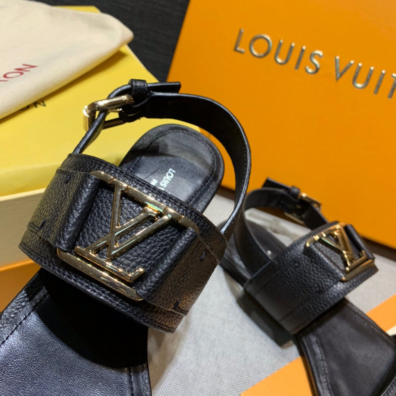 Styling view of Louis Vuitton luxury piece style No.046