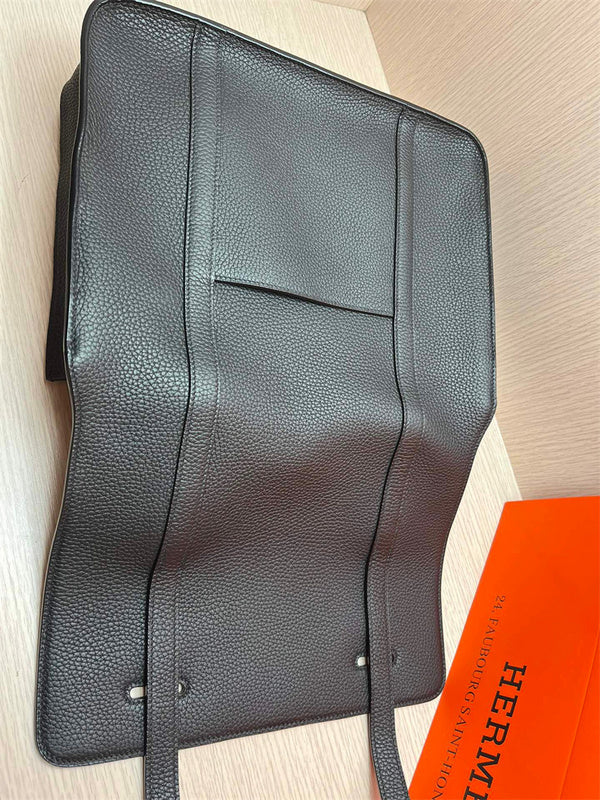  signature handbag styled with outfit 30