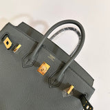  signature shopper bag detail view showing craftsmanship 8
