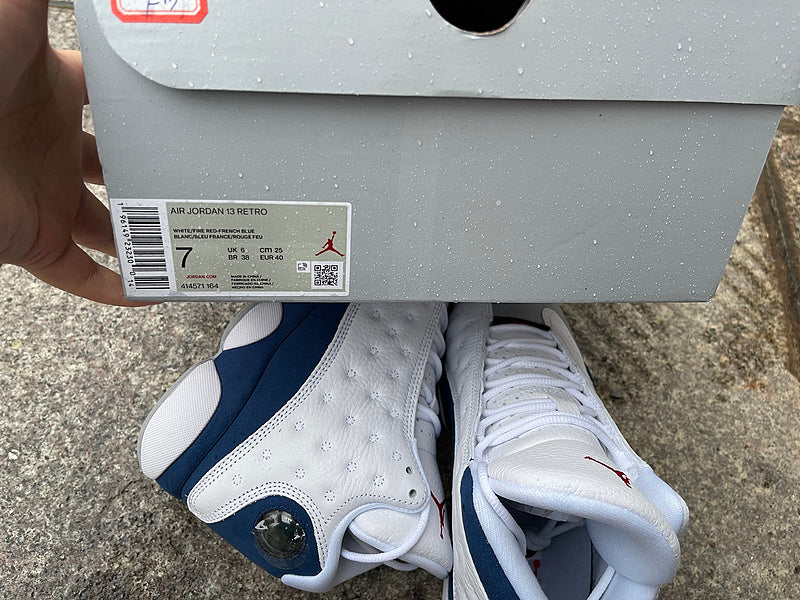 Nike Men's & Women's Luxury Lifestyle Trainers — Style 231 side view