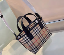 Luxury Monogram Shoulder Bag - Women's Elegant Designer Fashion - NM5565